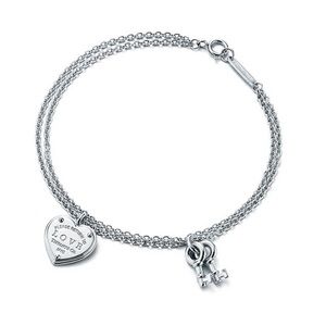 Return to Tiffany bracelet. With box and bag